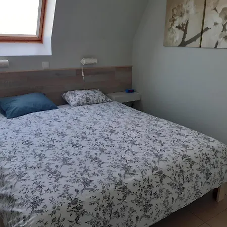 Lotus 3 Apartment *